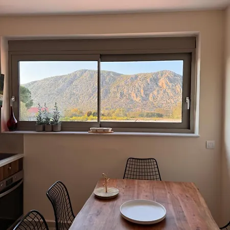 Topos Luxury Heraion