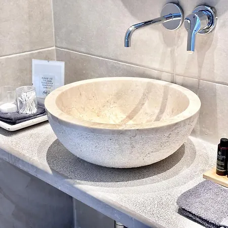 Topos Luxury Heraion Lägenhetshotell