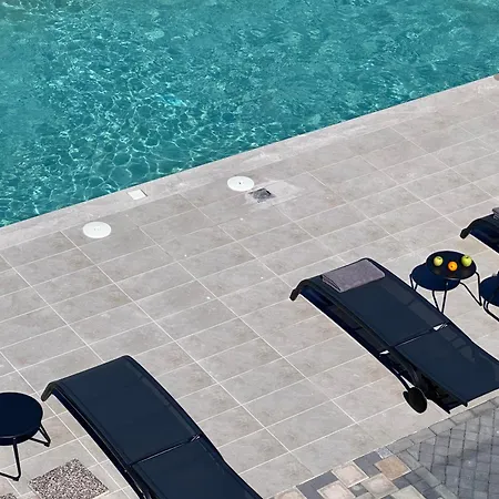 Topos Luxury Heraion Lutráki