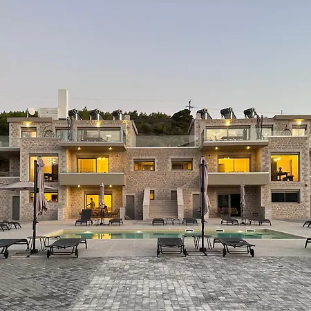 Topos Luxury Heraion Apartmanhotel