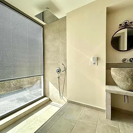 Topos Luxury Heraion