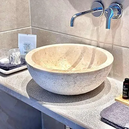 Topos Luxury Heraion 4* 루트라키