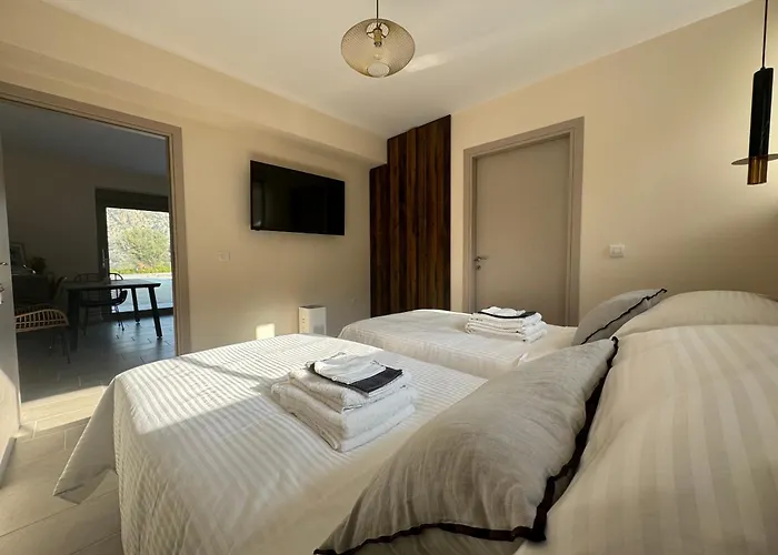 Topos Luxury Heraion Aparthotel