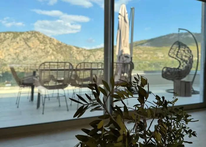 Topos Luxury Heraion Aparthotel