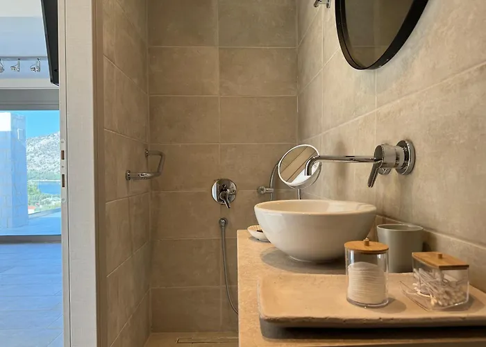 Topos Luxury Heraion 4* Loutráki