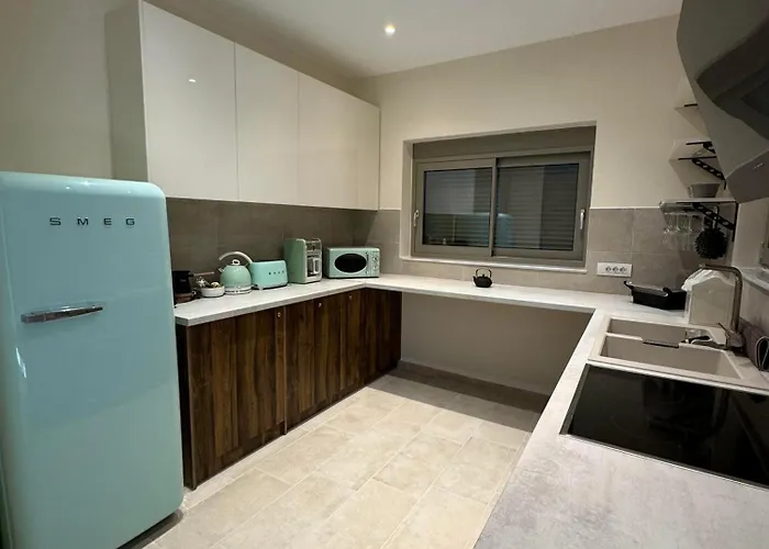 Topos Luxury Heraion Apart-hotel Loutráki