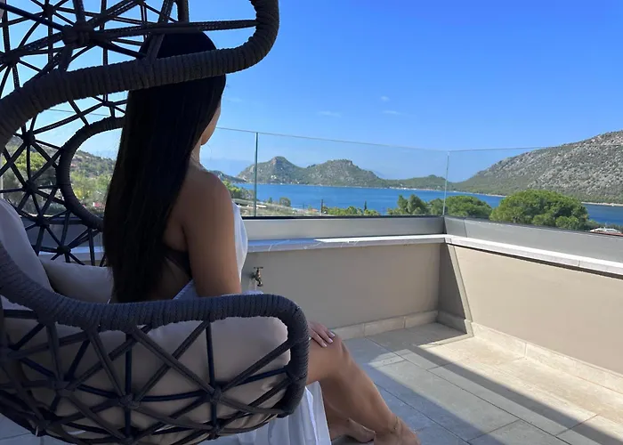 Topos Luxury Heraion Loutráki